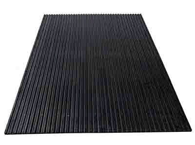 BCP25031 Rubber Stable Hammer Top Mat